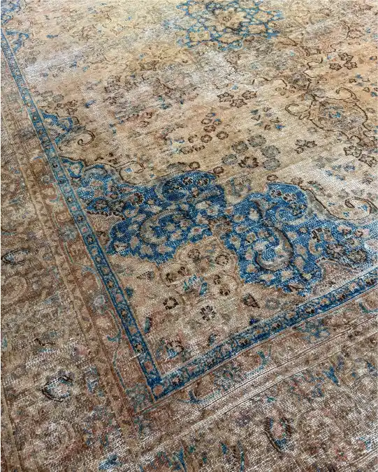 Alfombra persa vintage color crema