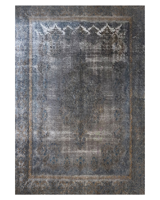 سجادة رمادية عتيقة